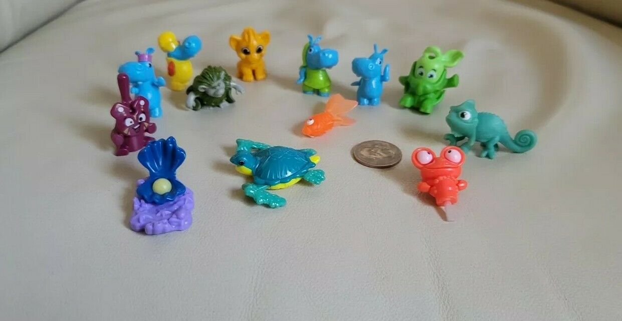 Kinder Surprise And Aother Mini Figurines Set If
