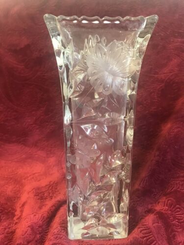 Antique Mckee Innovation??? 10” Tall Heavy Pressed And Wheel Cut Vase